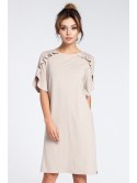 B035 Elegancka sukienka midi z falbankami B035 Elegancka sukienka midi z falbankami