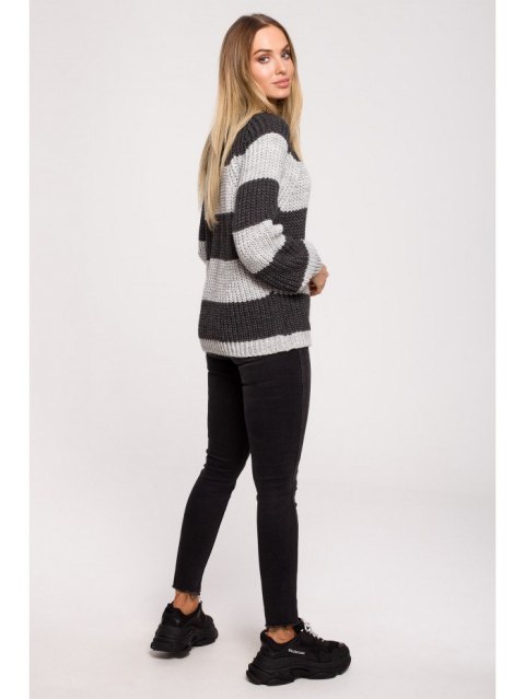 M632 Sweter w pasy M632 Sweter w pasy