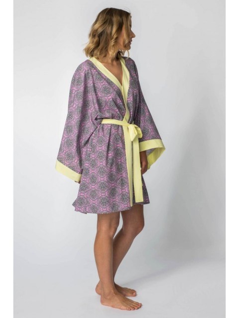 LA107 Kimono z kolorowym nadrukiem LA107 Kimono z kolorowym nadrukiem