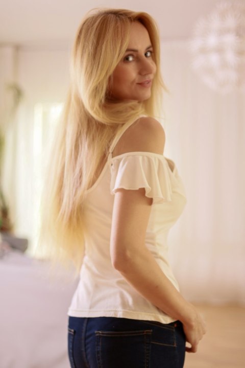 Bluzka Model Vera Ecru - Mirale Mirale Bluzka Model Vera Ecru - Mirale Mirale