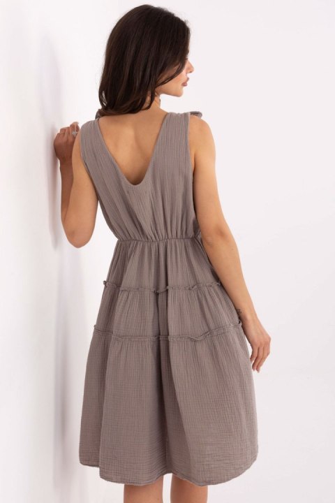 Sukienka Model MI-SK-92179.14 Dark Beige - Italy Moda Italy Moda Sukienka Model MI-SK-92179.14 Dark Beige - Italy Moda Italy Moda