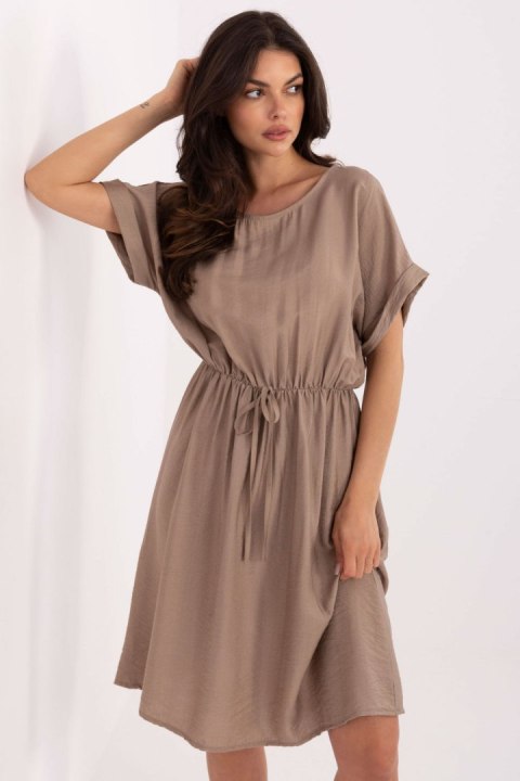 Sukienka Model MI-SK-A63751.67 Dark Beige - Italy Moda Italy Moda