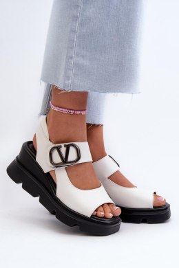 Sandały Model Triaola 58292 White - Step in style Step in style