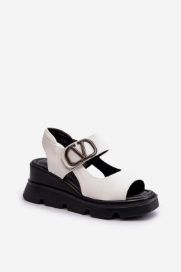 Sandały Model Triaola 58292 White - Step in style Step in style