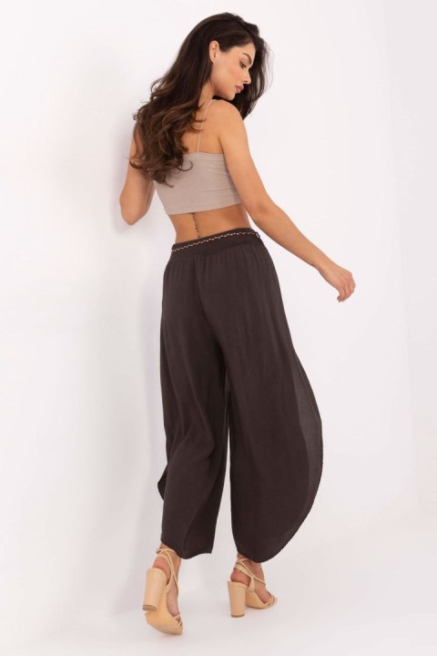 Spodnie Damskie Model TW-SP-BI-81378.24P Dark Brown - Och Bella Och Bella Spodnie Damskie Model TW-SP-BI-81378.24P Dark Brown - Och Bella Och Bella