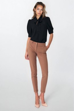 Elegancka czarna bluzka z wiązaniem na dekolcie B170 Black - Nife Nife