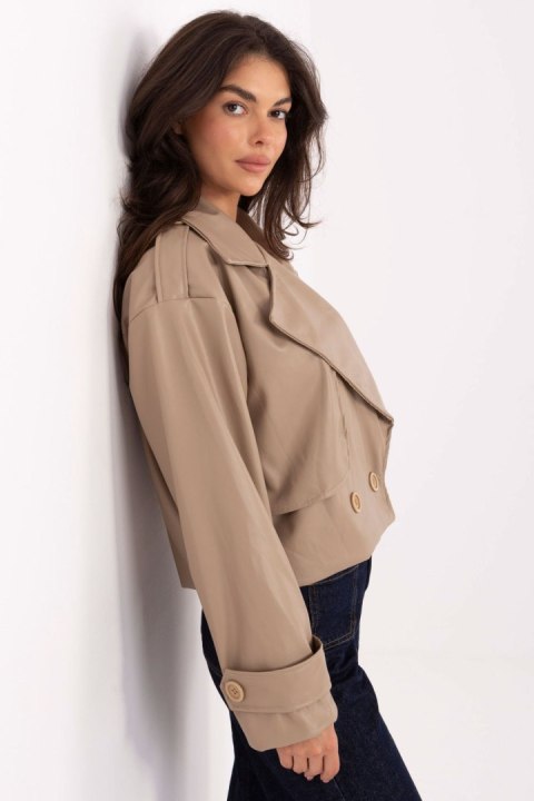 Płaszcz Damski Model IT-KR-FL9558.60 Beige - Rue Paris Rue Paris Płaszcz Damski Model IT-KR-FL9558.60 Beige - Rue Paris Rue Paris