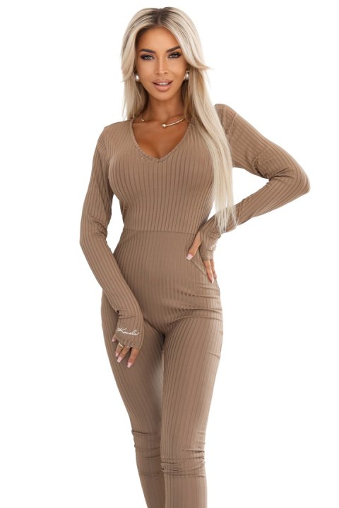 619-1 Wygodny i elegancki prążkowany kombinezon damski z dekoltem - mocha mousse 619-1 Wygodny i elegancki prążkowany kombinezon damski z dekoltem - mocha mousse