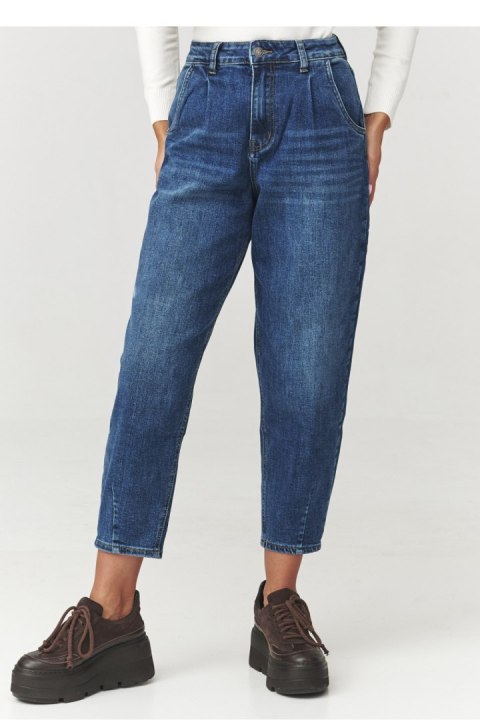 Spodnie Jeansy Damskie Model C12 Denim Jeans - Makadamia Makadamia Spodnie Jeansy Damskie Model C12 Denim Jeans - Makadamia Makadamia