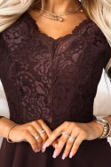 309-14 AMBER elegancka długa koronkowa suknia z dekoltem - czekolada
