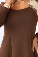 574-2 IVANA wygodna trapezowa sukienka z dekoltem i długim rękawkiem - czekoladowa