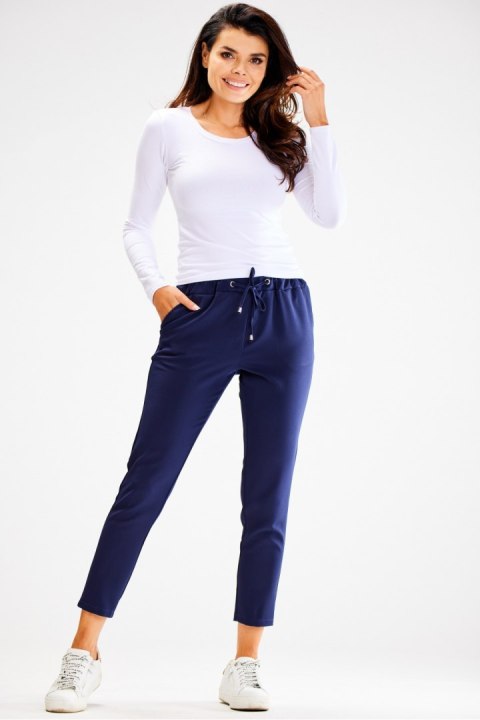 Spodnie Damskie Model A600 Navy - awama Awama Spodnie Damskie Model A600 Navy - awama Awama