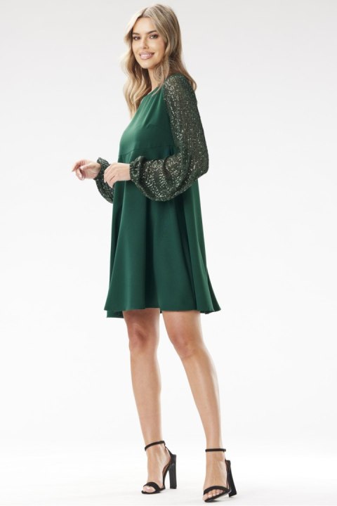 Sukienka Model A694 Bottle Green - awama Awama Sukienka Model A694 Bottle Green - awama Awama