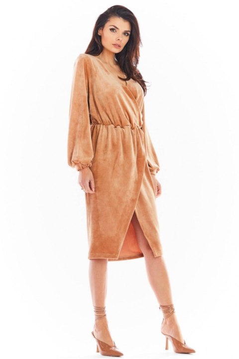 Sukienka Model A406 Welur Beige - awama Awama Sukienka Model A406 Welur Beige - awama Awama