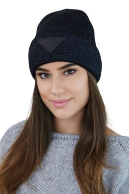NAOMI beanie czapka zimowa z aplikacją kolor czarny - Kamea Kamea