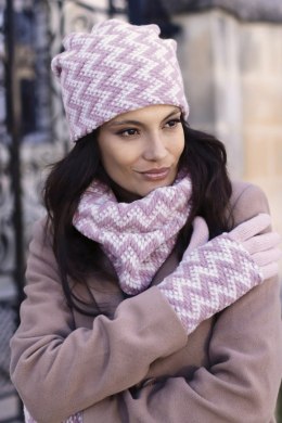 MADISON czapka z pomponem eco w kolorze różowym - Kamea Kamea