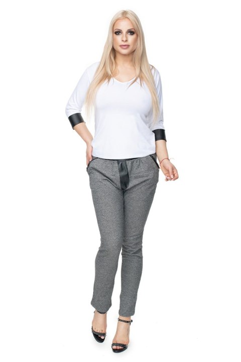 Bluzka Model 0102 White - PeeKaBoo PeeKaBoo Bluzka Model 0102 White - PeeKaBoo PeeKaBoo