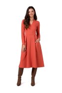 Sukienka Model B266 Cegła - BeWear BeWear Sukienka Model B266 Cegła - BeWear BeWear