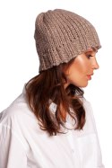 Czapka Model BK100 Beige - BE Knit BE Knit Czapka Model BK100 Beige - BE Knit BE Knit