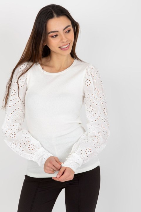 Bluzka Model TW-BZ-OB-046.62P White - Och Bella Och Bella Bluzka Model TW-BZ-OB-046.62P White - Och Bella Och Bella