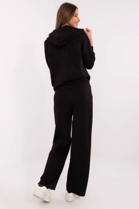 Spodnie Komplet Model MI-KMPL-K6112.68 Black - Italy Moda Italy Moda Spodnie Komplet Model MI-KMPL-K6112.68 Black - Italy Moda Italy Moda