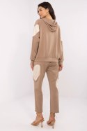 Spodnie Komplet Model MI-KMPL-M6156.98 Light Brown - Italy Moda Italy Moda Spodnie Komplet Model MI-KMPL-M6156.98 Light Brown - Italy Moda Italy Moda
