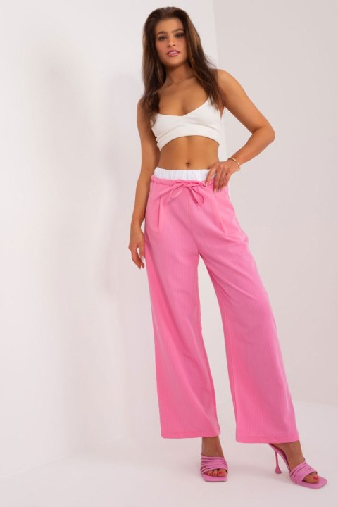 Spodnie Damskie Model DHJ-SP-A7327TRT2.32 Pink - Italy Moda Italy Moda Spodnie Damskie Model DHJ-SP-A7327TRT2.32 Pink - Italy Moda Italy Moda