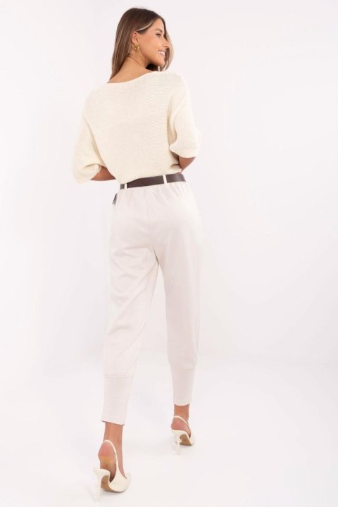 Spodnie Dresowe Model DHJ-SP-20316.16 Light Beige - Italy Moda Italy Moda Spodnie Dresowe Model DHJ-SP-20316.16 Light Beige - Italy Moda Italy Moda