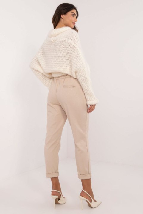 Spodnie Dresowe Model DHJ-SP-A7690.01P Beige - Italy Moda Italy Moda Spodnie Dresowe Model DHJ-SP-A7690.01P Beige - Italy Moda Italy Moda