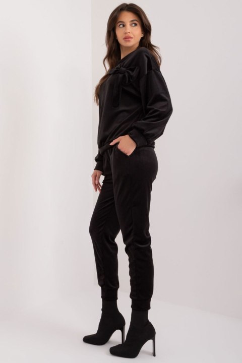 Spodnie Komplet Model DHJ-KMPL-8870.59 Black - Italy Moda Italy Moda Spodnie Komplet Model DHJ-KMPL-8870.59 Black - Italy Moda Italy Moda