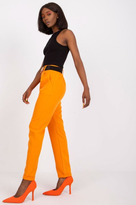 Spodnie Damskie Model DHJ-SP-13165.20 Light Orange - Italy Moda Italy Moda Spodnie Damskie Model DHJ-SP-13165.20 Light Orange - Italy Moda Italy Moda