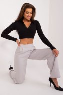 Spodnie Damskie Model WN-SP-8247.65 Light Grey - Rue Paris Hurtownia odzieży on-line, moda damska, bielizna i obuwie dla kobiet Rue Paris Spodnie Damskie Model WN-SP-8247.65 Light Grey - Rue Paris Hurtownia odzieży on-line, moda damska, bielizna i obuwie dla kobiet Rue Paris
