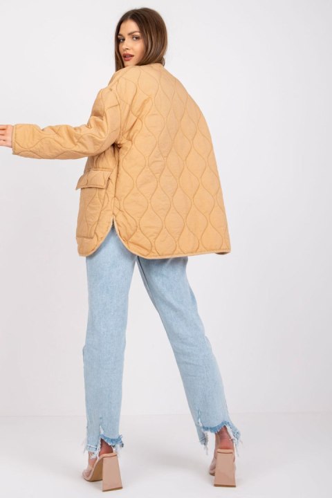 Kurtka Damska Model RV-KR-001.95P Camel - Rue Paris Rue Paris Kurtka Damska Model RV-KR-001.95P Camel - Rue Paris Rue Paris