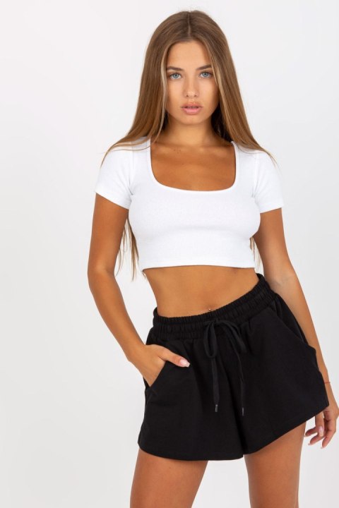 Szorty Damskie Model RV-SN-8069.12P Black - Rue Paris Rue Paris Szorty Damskie Model RV-SN-8069.12P Black - Rue Paris Rue Paris