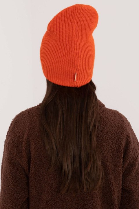 Czapka Model JK-CZ-50.25 Orange - Rue Paris Rue Paris Czapka Model JK-CZ-50.25 Orange - Rue Paris Rue Paris