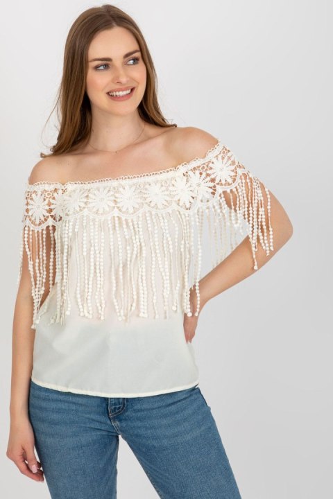 Bluzka Model AT-BZ-1801.87 Light Beige - AT AT Bluzka Model AT-BZ-1801.87 Light Beige - AT AT