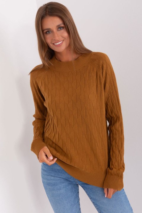 Sweter Damski Model AT-SW-2326.37X Light Brown - AT AT Sweter Damski Model AT-SW-2326.37X Light Brown - AT AT
