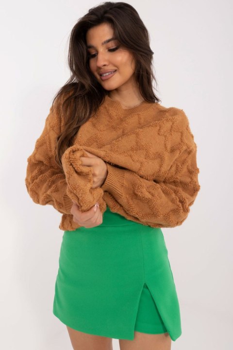 Sweter Damski Model AT-SW-2361.61 Light Brown - AT AT Sweter Damski Model AT-SW-2361.61 Light Brown - AT AT