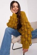 Sweter Damski Model AT-SW-2382.97P Oliwka - AT AT Sweter Damski Model AT-SW-2382.97P Oliwka - AT AT