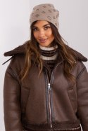 Czapka Model AT-CZ-2325.85 Dark Beige - AT AT Czapka Model AT-CZ-2325.85 Dark Beige - AT AT