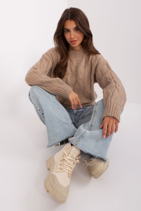 Sweter Damski Model AT-SW-0146.10P Dark Beige - AT AT Sweter Damski Model AT-SW-0146.10P Dark Beige - AT AT
