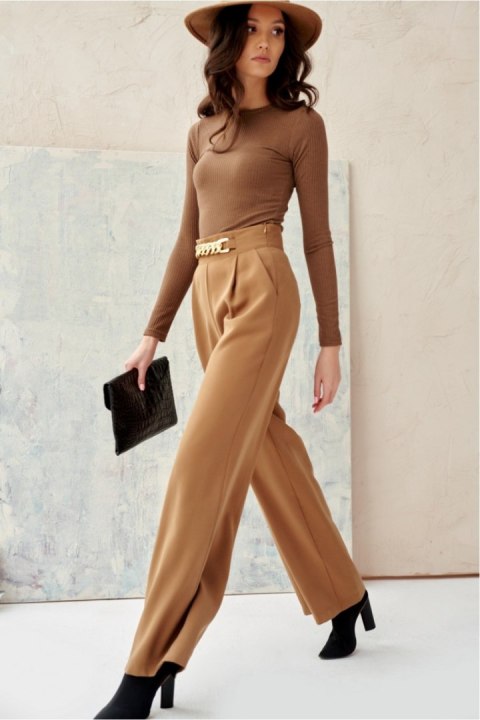 Spodnie Damskie Model BEC 0011 Beige - Roco Fashion Roco Fashion Spodnie Damskie Model BEC 0011 Beige - Roco Fashion Roco Fashion