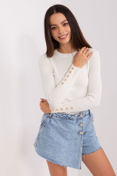 Sweter Damski Model PM-SW-PM685.39P Ecru - Factory Price Factory Price Sweter Damski Model PM-SW-PM685.39P Ecru - Factory Price Factory Price