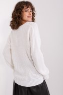 Sweter Damski Model BA-SW-8028.32 Ecru - Badu Badu Sweter Damski Model BA-SW-8028.32 Ecru - Badu Badu
