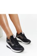 Czarne sneakersy damskie na koturnie CROSS JEANS - Solea Solea Czarne sneakersy damskie na koturnie CROSS JEANS - Solea Solea