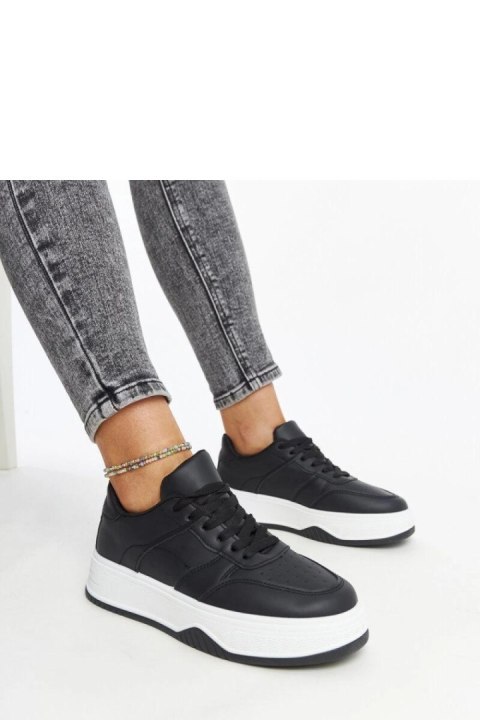 Czarne sneakersy na grubszej podeszwie Rafida - Solea Solea Czarne sneakersy na grubszej podeszwie Rafida - Solea Solea