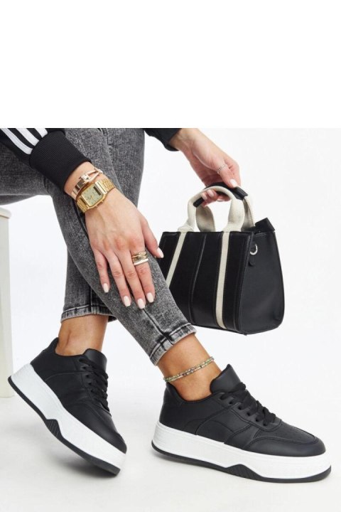 Czarne sneakersy na grubszej podeszwie Rafida - Solea Solea Czarne sneakersy na grubszej podeszwie Rafida - Solea Solea