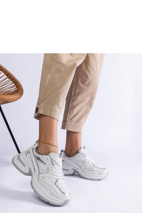Białe sneakersy na masywnej podeszwie Adoma - Solea Solea Białe sneakersy na masywnej podeszwie Adoma - Solea Solea