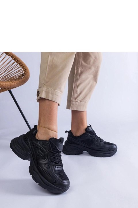 Czarne sneakersy na masywnej podeszwie Adoma - Solea Solea Czarne sneakersy na masywnej podeszwie Adoma - Solea Solea