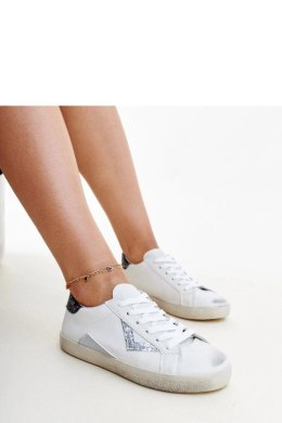 Białe sneakersy z efektem ,,znoszenia`` Gombola - Solea Solea